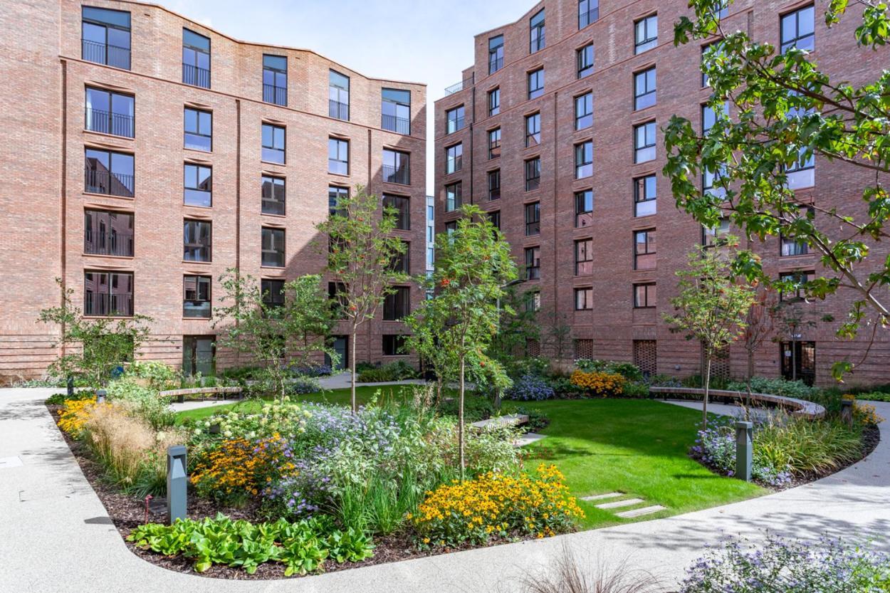 Luxury 2 Bedroom Apartment With Free Parking In The Heart Of York Zewnętrze zdjęcie