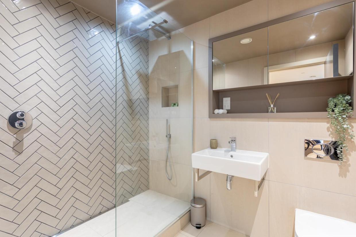 Luxury 2 Bedroom Apartment With Free Parking In The Heart Of York Zewnętrze zdjęcie