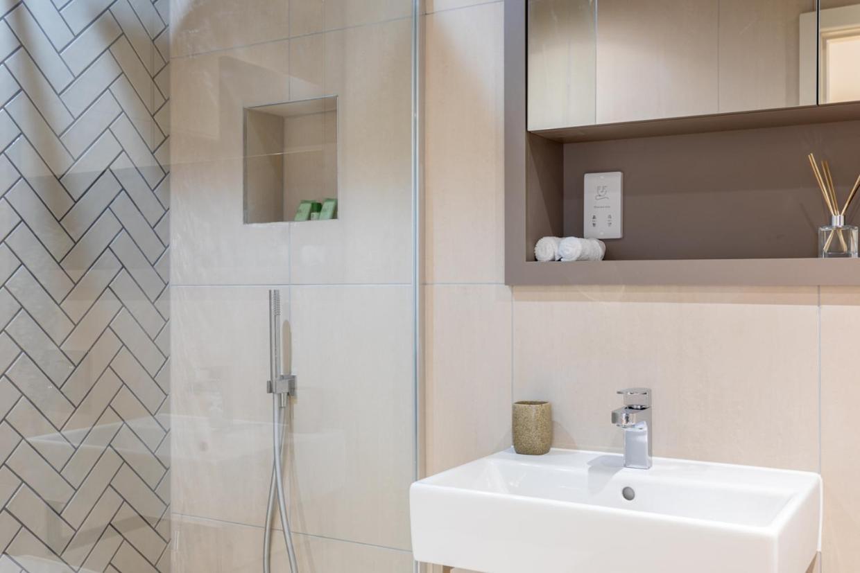 Luxury 2 Bedroom Apartment With Free Parking In The Heart Of York Zewnętrze zdjęcie