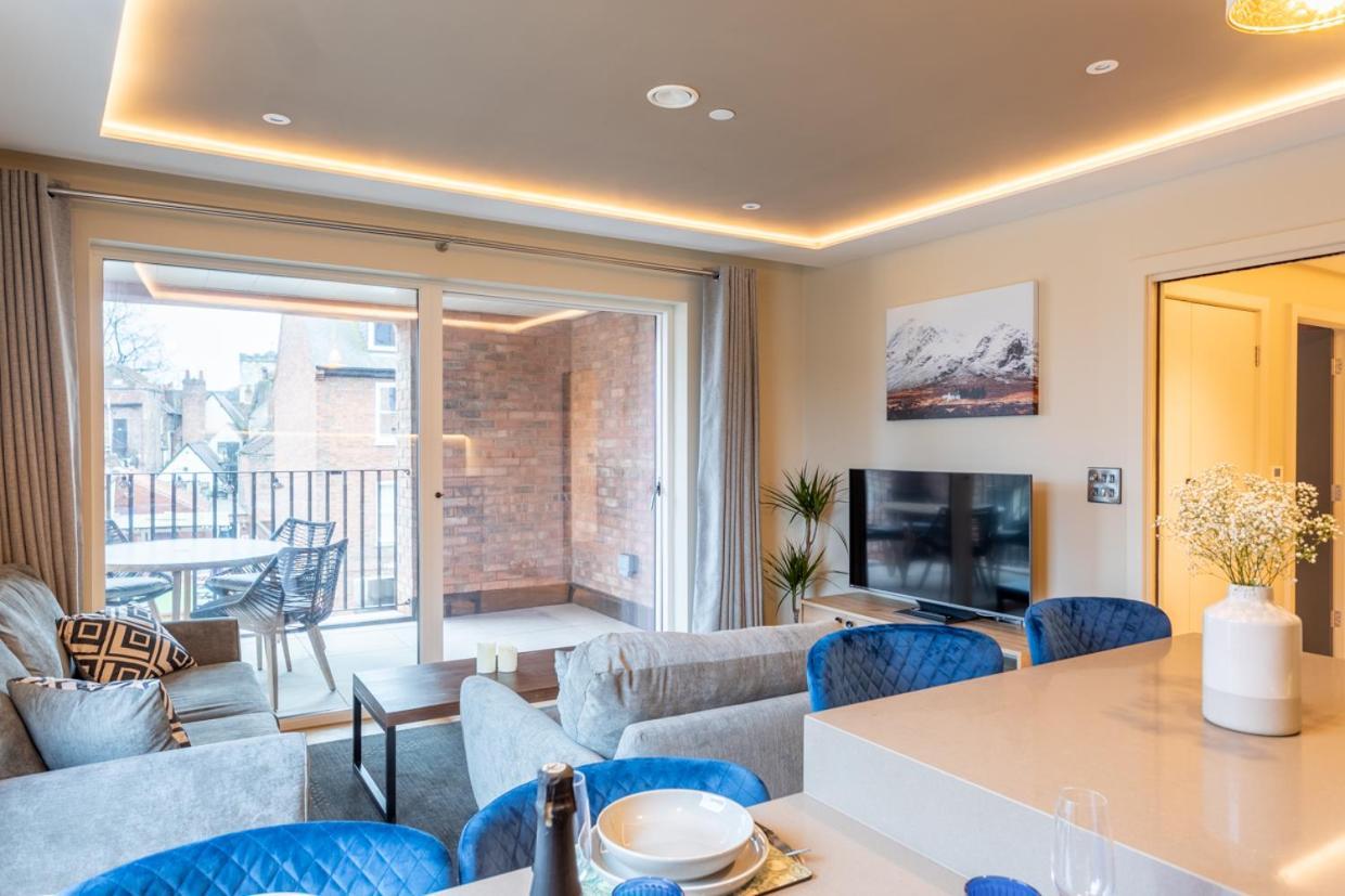 Luxury 2 Bedroom Apartment With Free Parking In The Heart Of York Zewnętrze zdjęcie